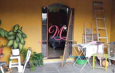 Imagem: A casa possui 3 Dormitórios, 2 Banheiros, 2 Vagas na garagem