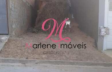 Imagem: O terreno possui 165m² de Área Privada e está localizado