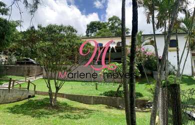 Imagem: A chácara possui 3 Dormitórios, 3 Suítes, 2.525m² de Área