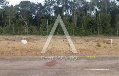 Imagem: O terreno possui 240m² de Área Privada e está localizado