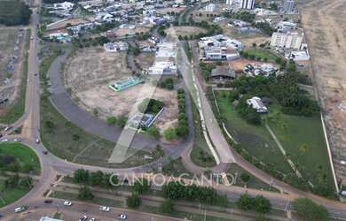 Imagem: O terreno possui 386m² de Área Privada e está localizado