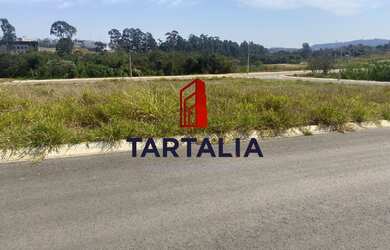 Imagem: O terreno possui 390m² de Área Privada e está localizado