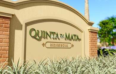 Imagem: O terreno possui 250m² de Área Privada, Imóvel novo e está