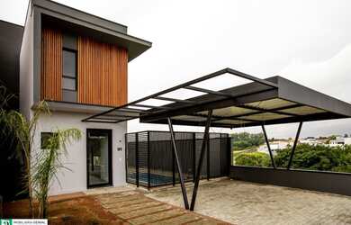 Imagem: A casa em condomínio possui 3 Dormitórios, 1 Suíte, 3 Banheiros