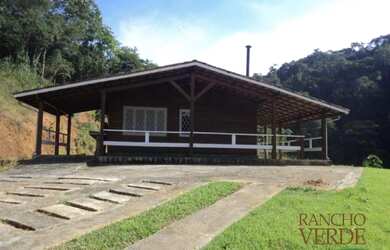 Imagem: A fazenda possui 3 Dormitórios, 1 Suíte, 3 Banheiros, 14m²