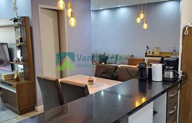 Imagem: O apartamento possui 3 Dormitórios, 1 Suíte, 2 Banheiros