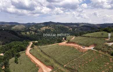 Imagem: O terreno possui 1.040m² de Área, Imóvel novo e está localizado