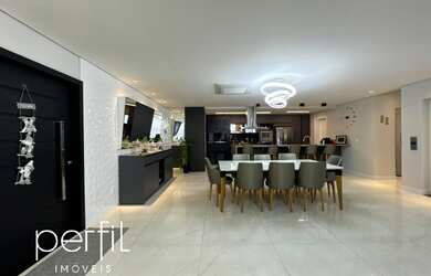 Imagem 8: Espetacular Casa de 5 Quartos em Condomínio no Saguaçu, Joinville-SC: 2 Suítes, 3 Salas, 5