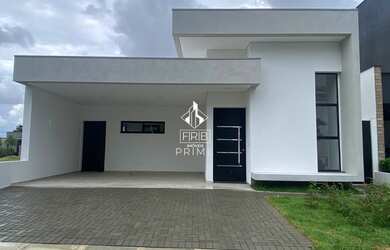 Imagem: A casa em condomínio possui 3 Dormitórios, 3 Suítes, 4 Banheiros