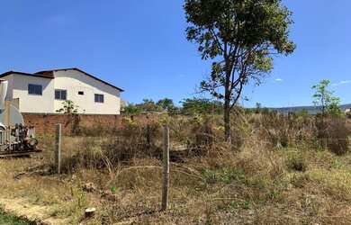 Imagem: O terreno possui 360m² de Área e Imóvel novo e está localizado