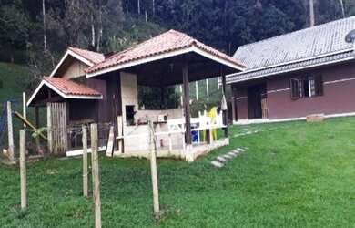 Imagem 6: Belíssima Chácara, 4 dormitórios na Rua Servidão