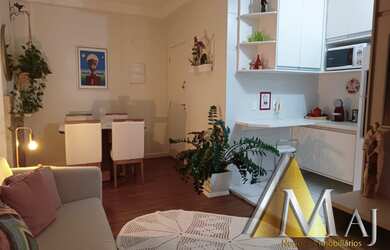 Imagem: O apartamento possui 2 Dormitórios, 1 Suíte, 2 Banheiros