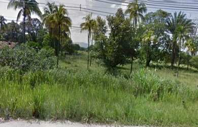 Imagem: O terreno possui 100.000m² de Área e está localizado em