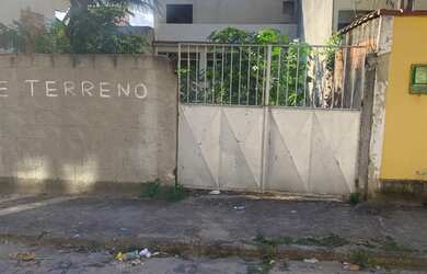 Imagem: O terreno possui 128m² de Área e está localizado em Campo