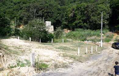 Imagem: O terreno possui 190m² de Área e está localizado em Campo