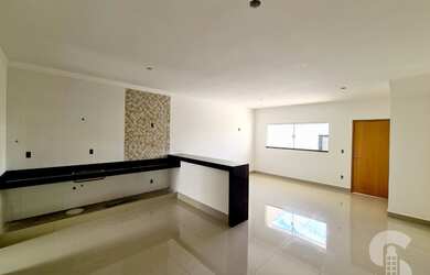 Imagem: O apartamento possui 2 Dormitórios, 1 Suíte, 2 Vagas na garagem