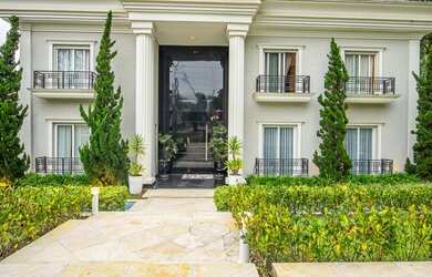 Imagem: A casa possui 6 Dormitórios, 6 Suítes e está localizado