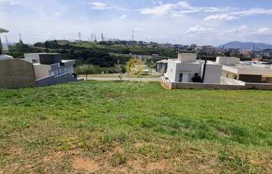 Imagem: O terreno possui 318m² de Área e está localizado em Bragança