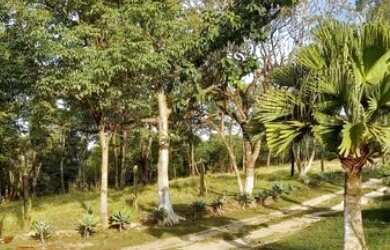 Imagem: A chácara possui 2 Dormitórios, 2 Banheiros, 10 Vagas na garagem