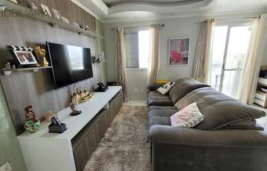 Imagem: O apartamento possui 2 Dormitórios, 1 Suíte, 2 Banheiros