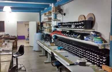 Imagem: Galpão/Salão 400 mts2 total, mezanino, 4 salas de escritório