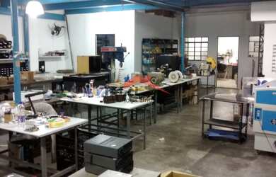 Imagem 6: Galpão/Salão 400 mts2 total, mezanino, 4 salas de escritório com ar condicionado, 3 banhei