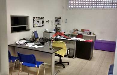 Imagem 4: Galpão/Salão 400 mts2 total, mezanino, 4 salas de escritório com ar condicionado, 3 banhei