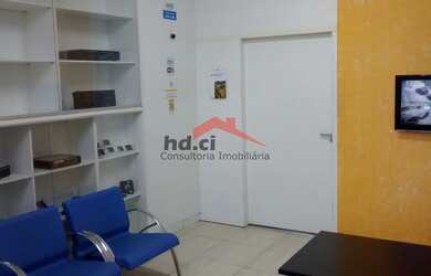 Imagem 11: Galpão/Salão 400 mts2 total, mezanino, 4 salas de escritório com ar condicionado, 3 banhei