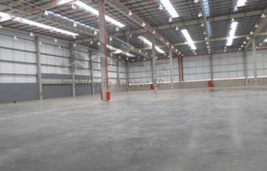 Imagem: O depósito possui 2 Banheiros, 1.685m² de Área e está localizado