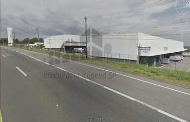 Imagem: O depósito possui 2 Banheiros, 1.373m² de Área e está localizado