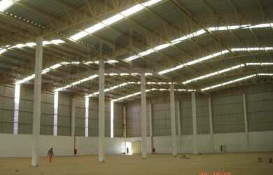 Imagem: O depósito possui 2 Banheiros, 3.681m² de Área Privada e