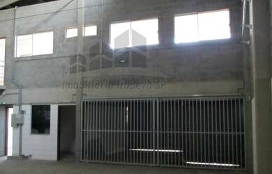 Imagem: O depósito possui 736m² de Área Privada e está localizado