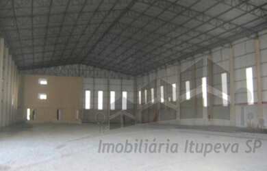 Imagem: O depósito possui 2 Banheiros, 2.238m² de Área e está localizado