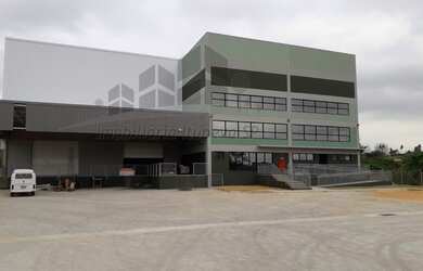 Imagem: O depósito possui 2 Banheiros, 6782m² de Área e 3275m² de