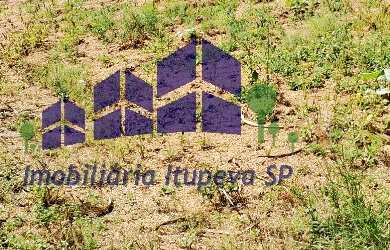 Imagem: O terreno possui 1.550m² de Área Privada e está localizado