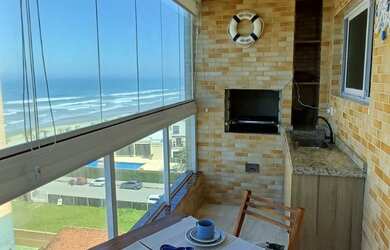 Imagem: O apartamento possui 2 Dormitórios, 1 Suíte, 1 Banheiro, 1