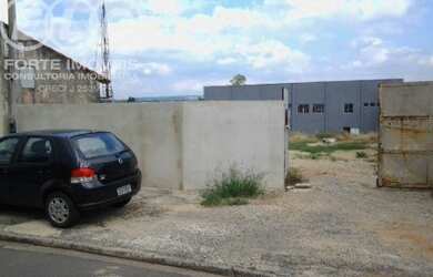 Imagem: O terreno possui 1.350m² de Área Privada e está localizado