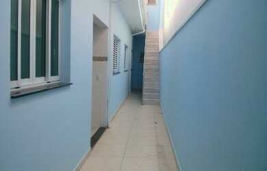 Imagem: A casa possui 3 Dormitórios, 1 Suíte, 2 Banheiros, 2 Vagas