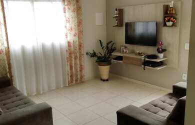 Imagem: A casa possui 2 Dormitórios, 2 Suítes, 3 Banheiros, 2 Vagas