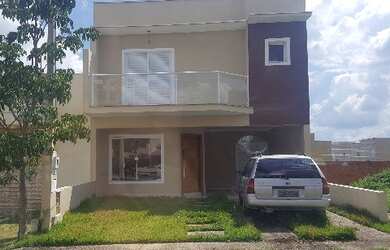 Imagem: A casa em condomínio possui 3 Dormitórios, 3 Suítes, 3 Banheiros