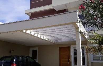 Imagem: A casa em condomínio à venda possui 4 Dormitórios, 3 Suítes