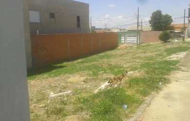 Imagem: O terreno possui 398m² de Área Privada e está localizado