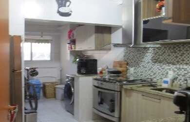 Imagem: O apartamento possui 3 Dormitórios, 1 Suíte, 2 Banheiros