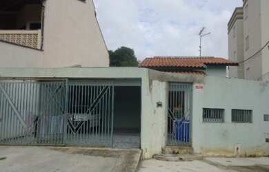 Imagem: A casa possui 4 Dormitórios, 2 Suítes, 2 Banheiros, 2 Vagas