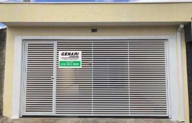 Imagem: A casa possui 2 Dormitórios, 1 Suíte, 2 Banheiros, 125m²