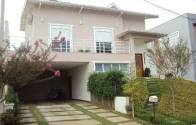 Imagem: A casa em condomínio possui 3 Dormitórios, 3 Banheiros, 2