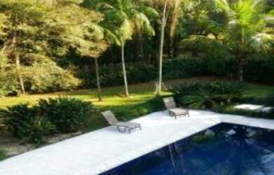 Imagem: A casa em condomínio possui 4 Dormitórios, 3 Suítes, 6 Banheiros