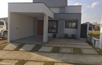 Imagem: A casa em condomínio possui 3 Dormitórios, 1 Suíte, 2 Banheiros