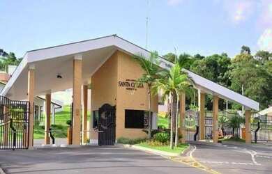 Imagem: O terreno possui 500m² de Área Privada e está localizado