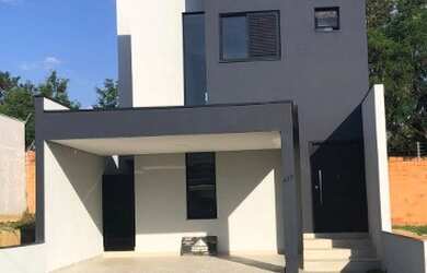 Imagem: A casa em condomínio possui 3 Dormitórios, 1 Suíte, 3 Banheiros